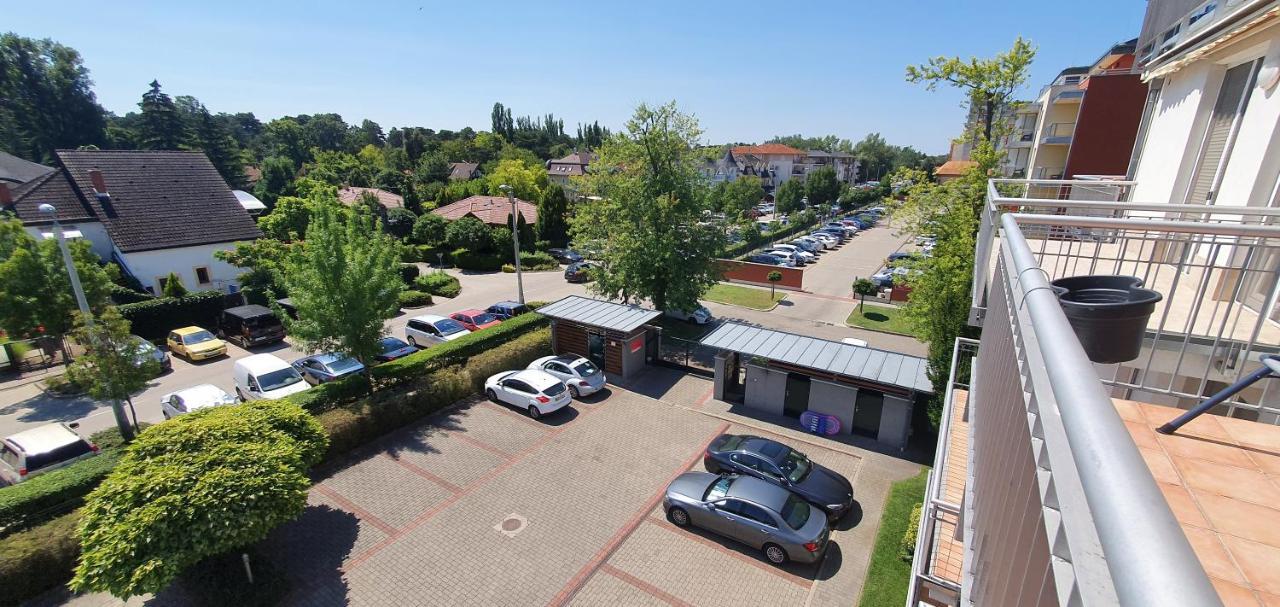 Bazsi Golden Beach Apartman Сиофок Екстериор снимка