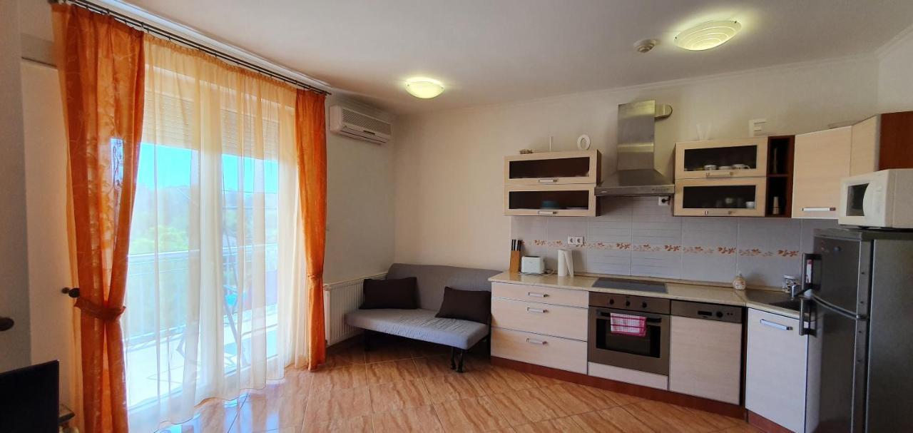 Bazsi Golden Beach Apartman Сиофок Екстериор снимка