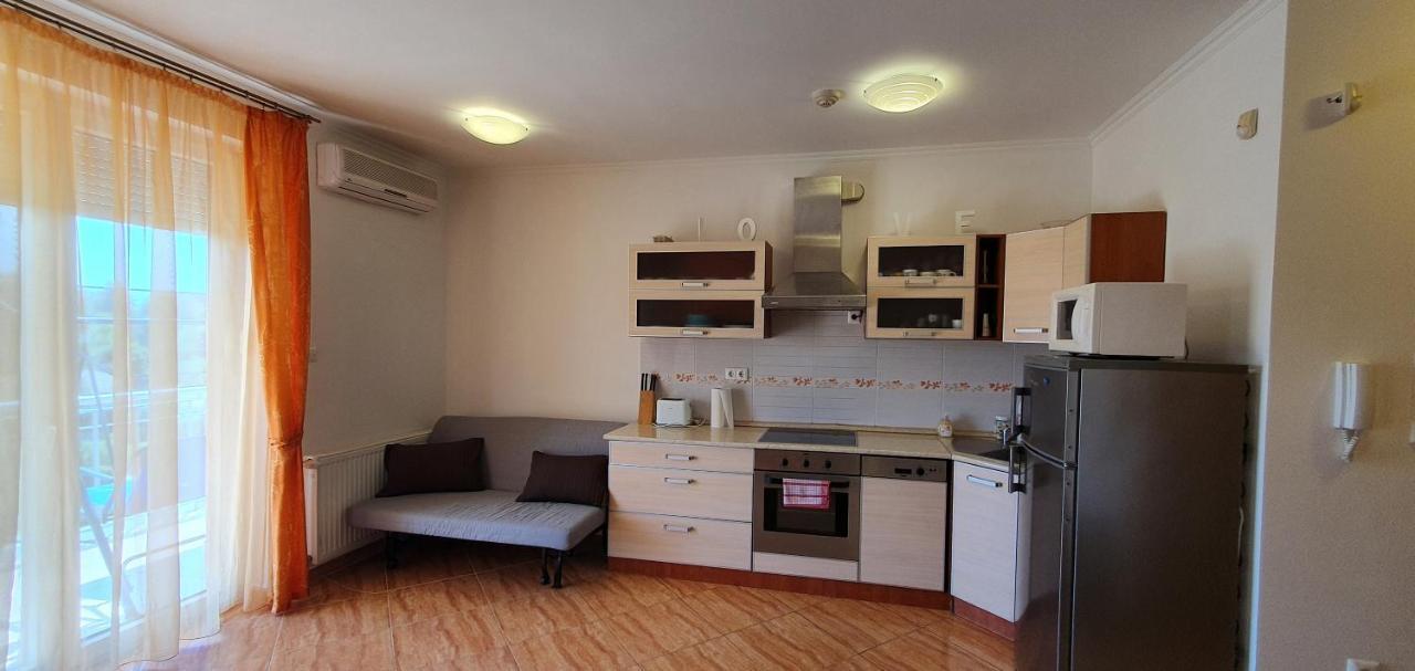 Bazsi Golden Beach Apartman Сиофок Екстериор снимка
